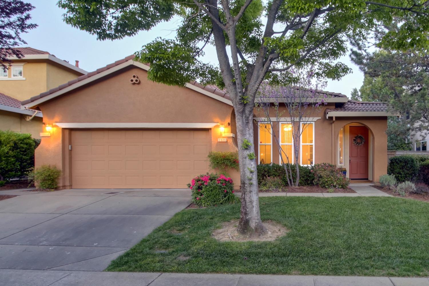 1525 Thurman Way