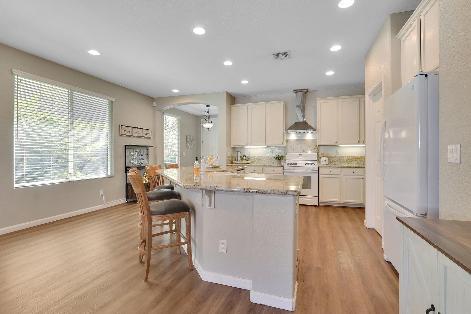 1525 Thurman Way