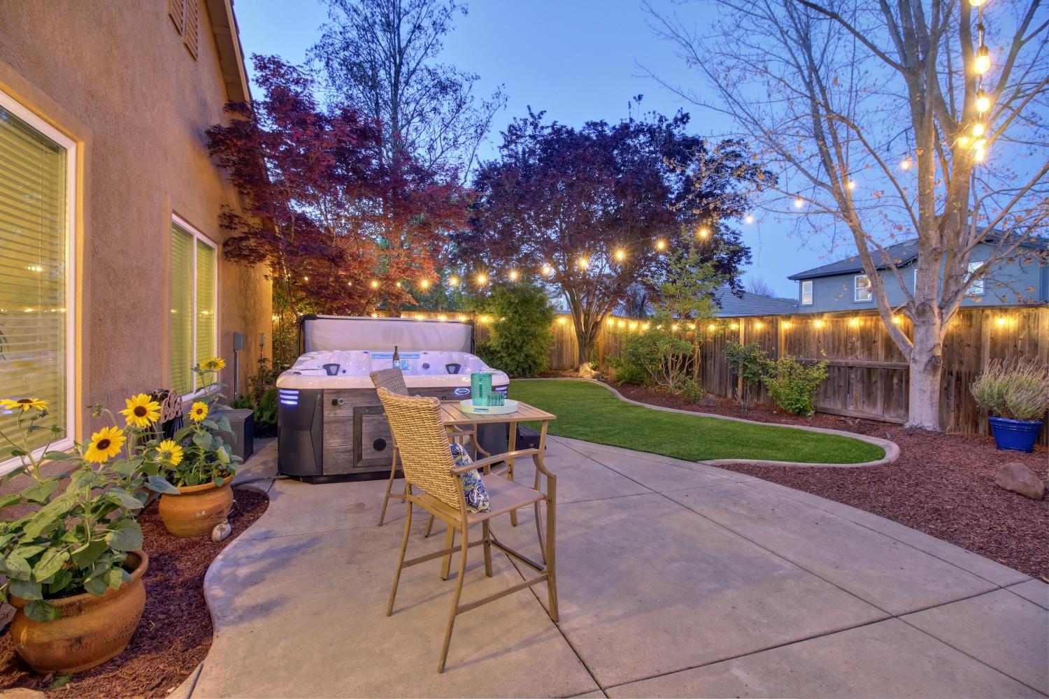 1525 Thurman Way