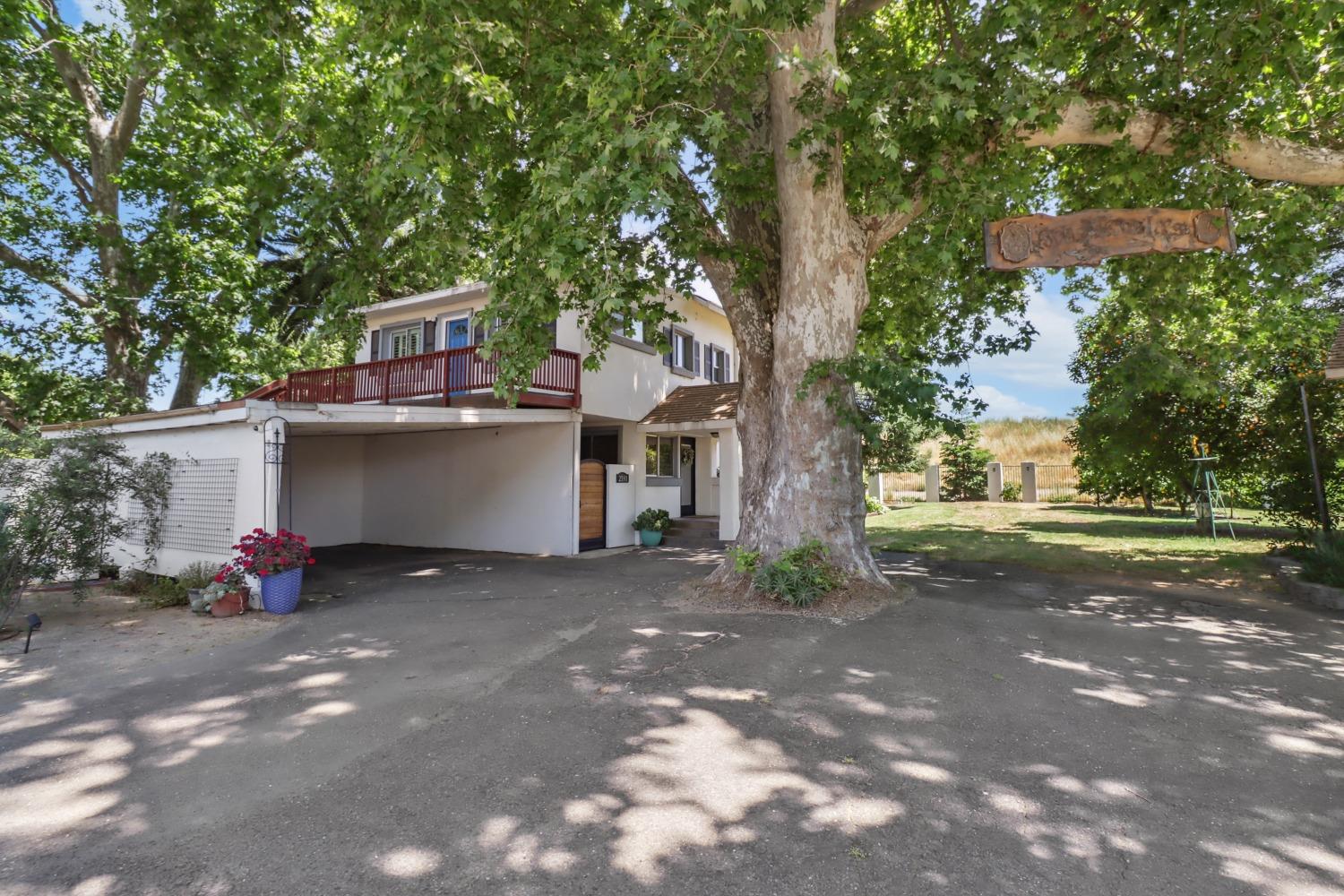 2590 S River Road