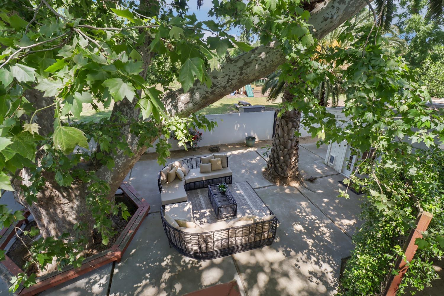 2590 S River Road