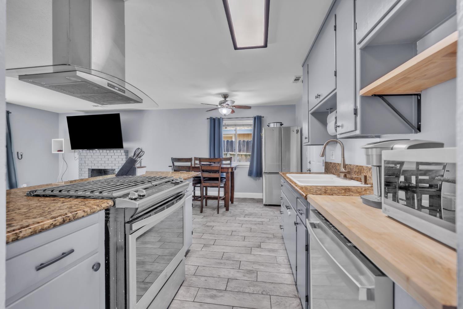 6103 Willowmont Circle