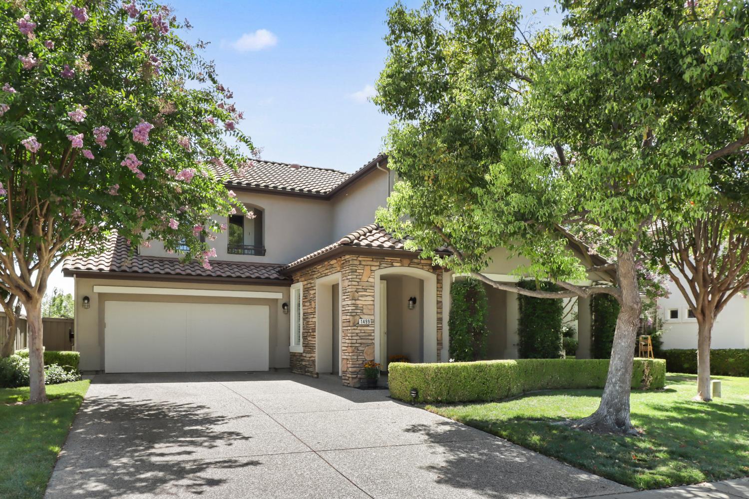 1499 Berriedale Court