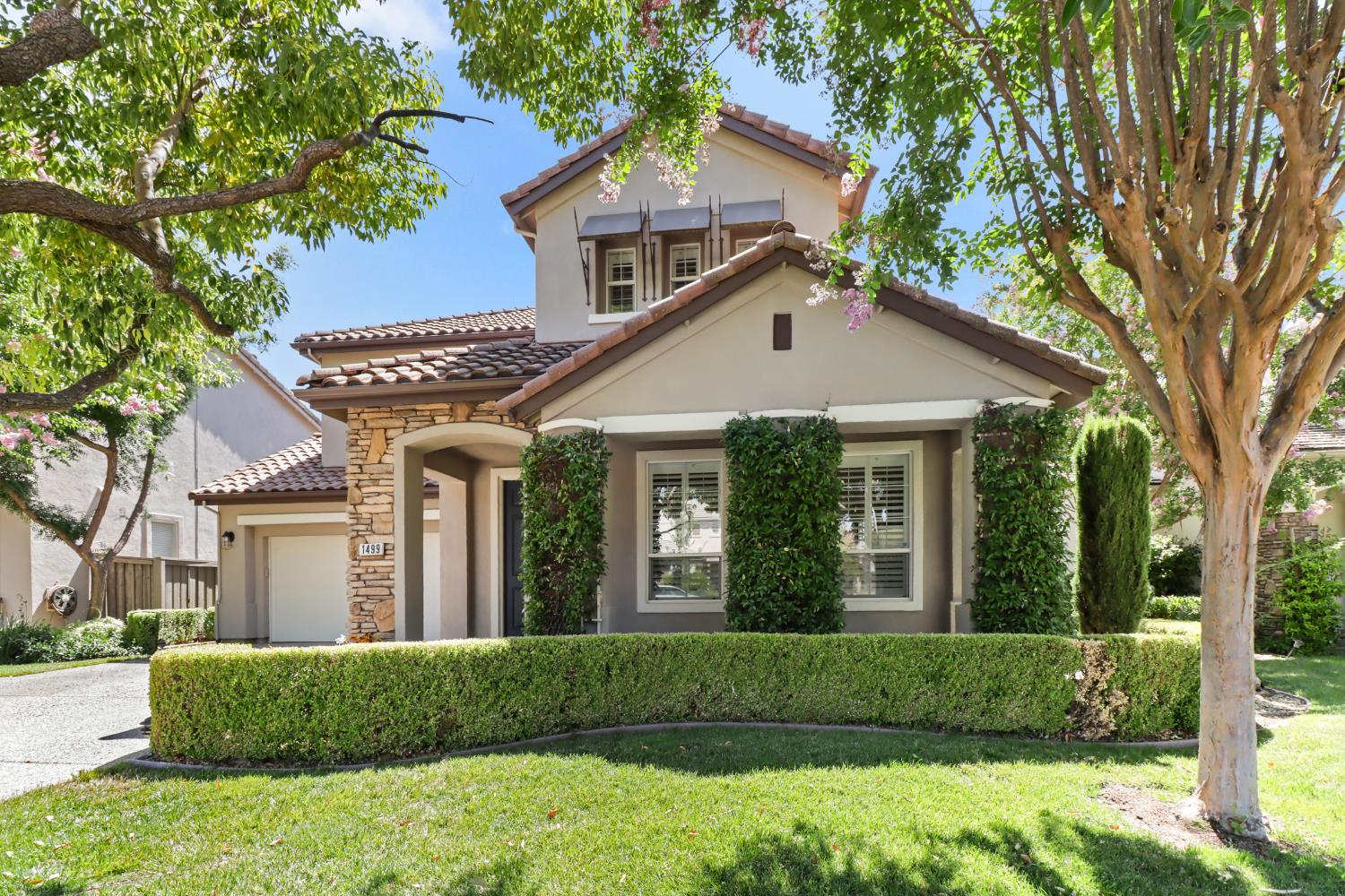 1499 Berriedale Court