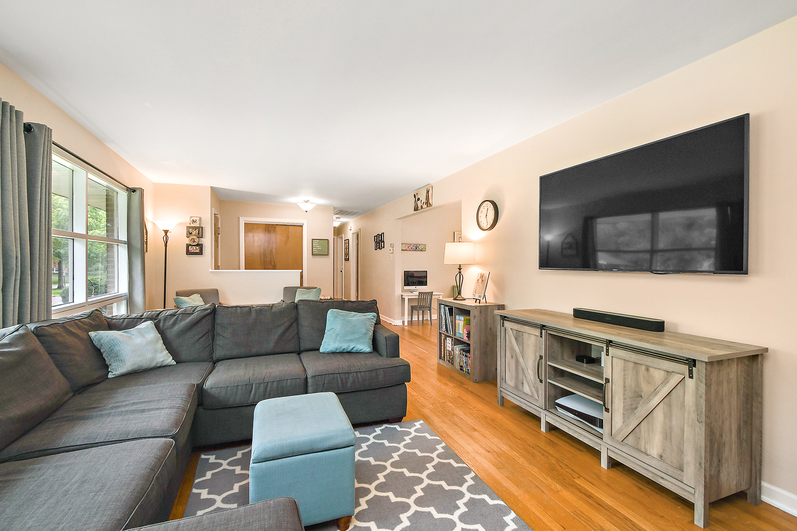 2724 Heather Road