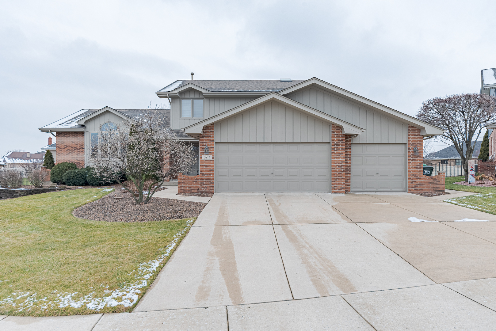 8713 Harvest View Lane