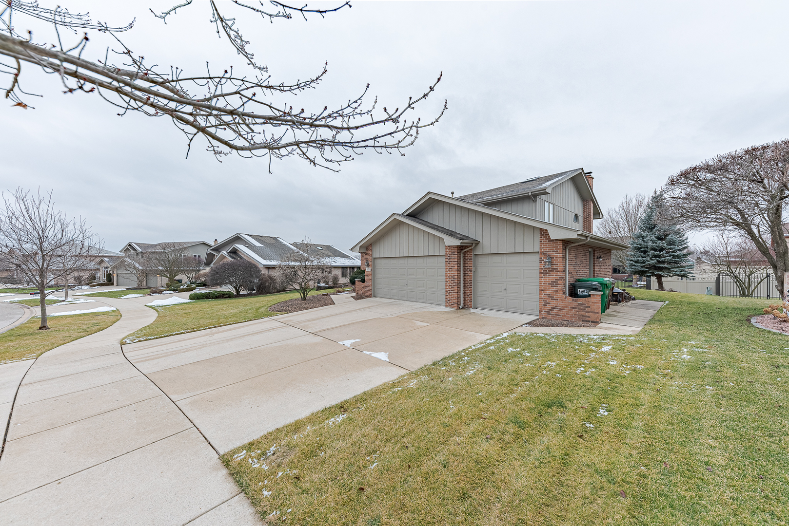 8713 Harvest View Lane