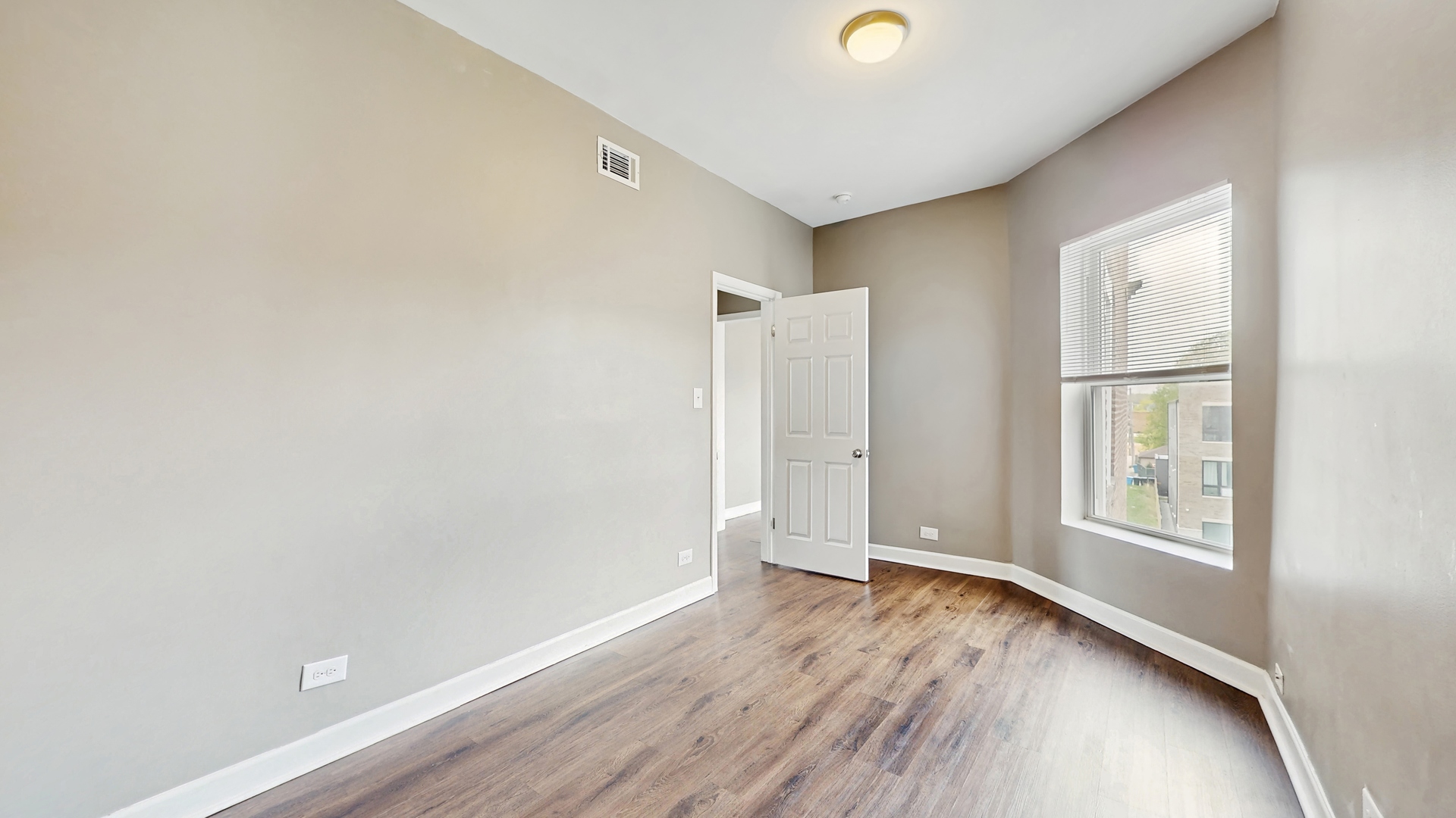 6347 S Drexel Avenue