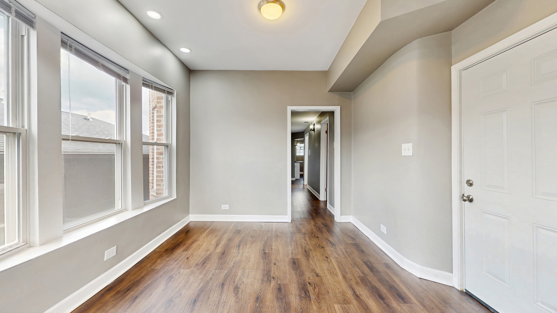 6347 S Drexel Avenue