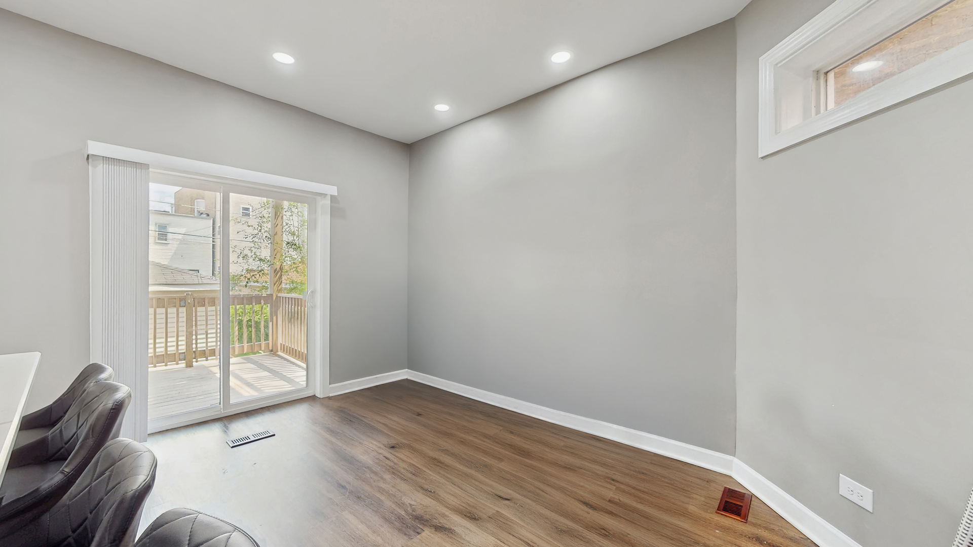 6347 S Drexel Avenue