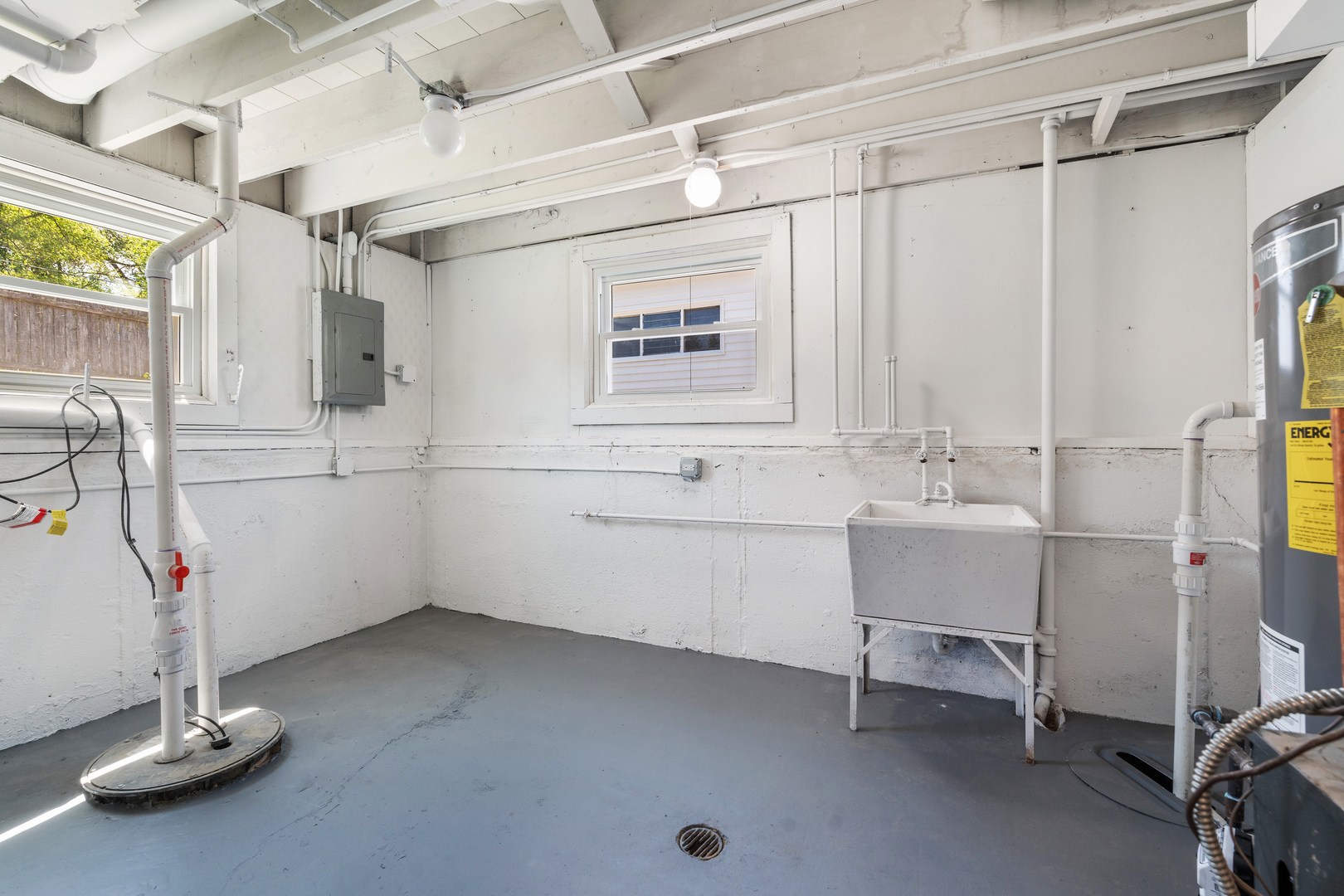 2711 Lancaster Drive