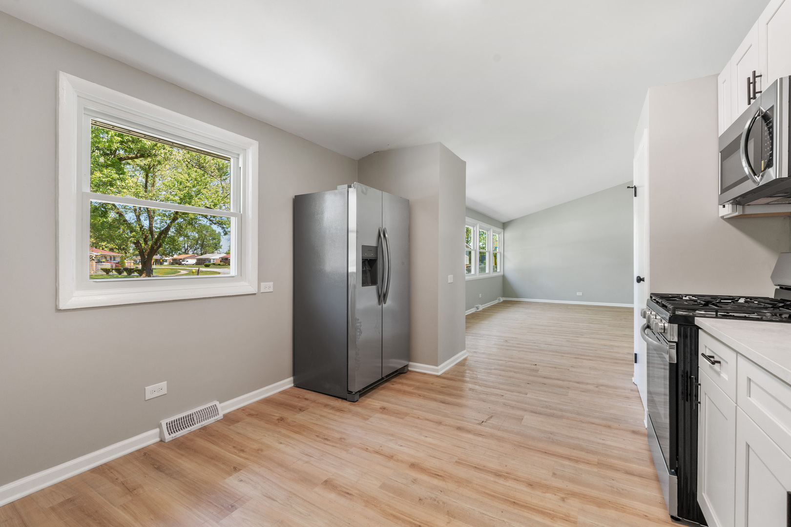 2711 Lancaster Drive