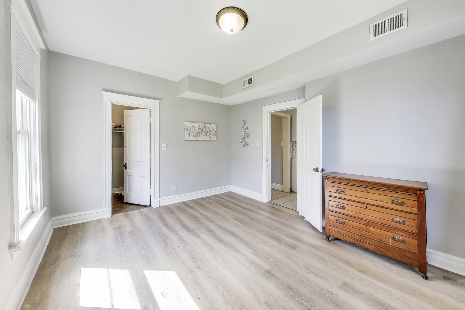 5169 S Michigan Avenue Unit: 2