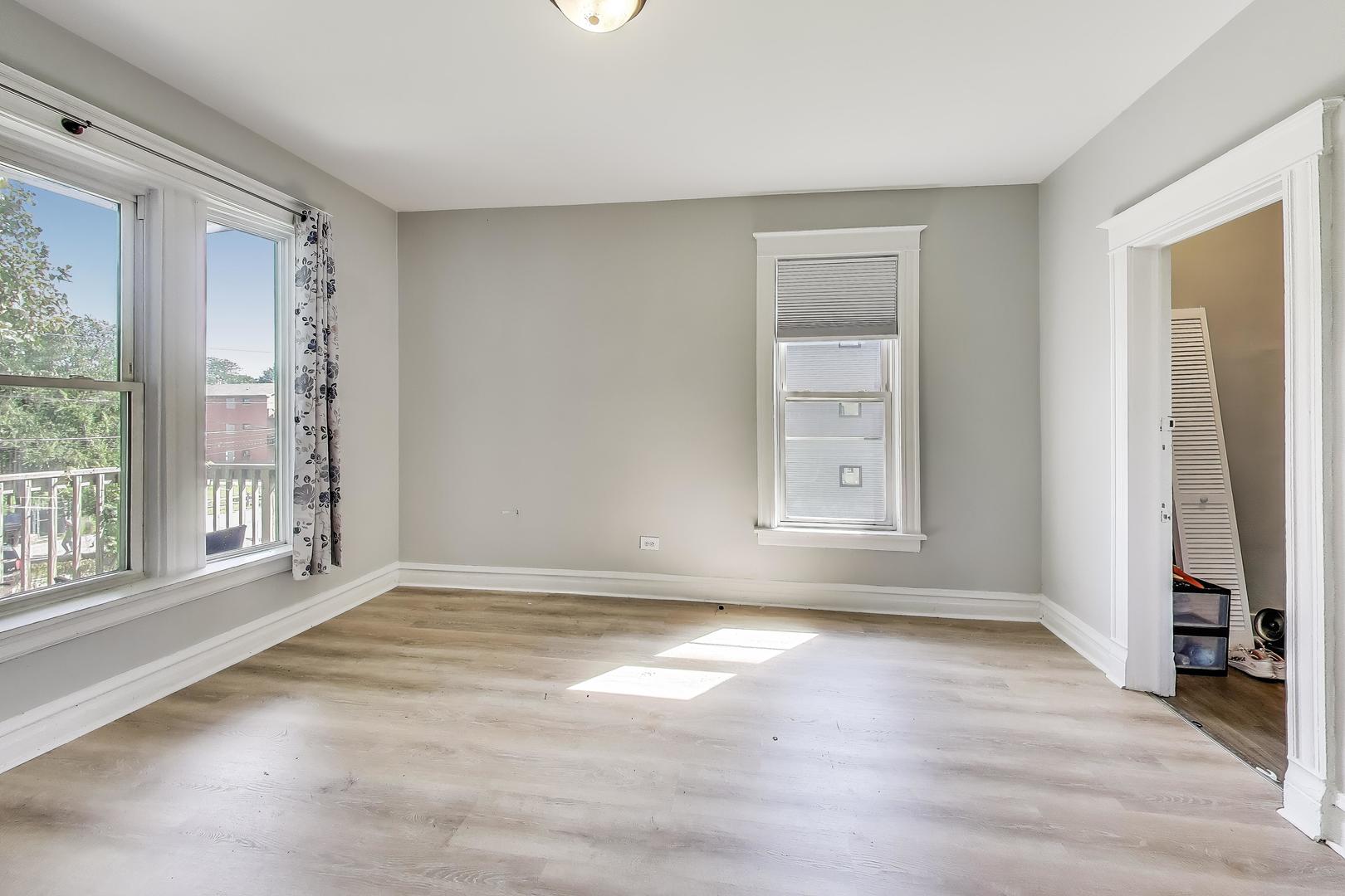 5169 S Michigan Avenue Unit: 2