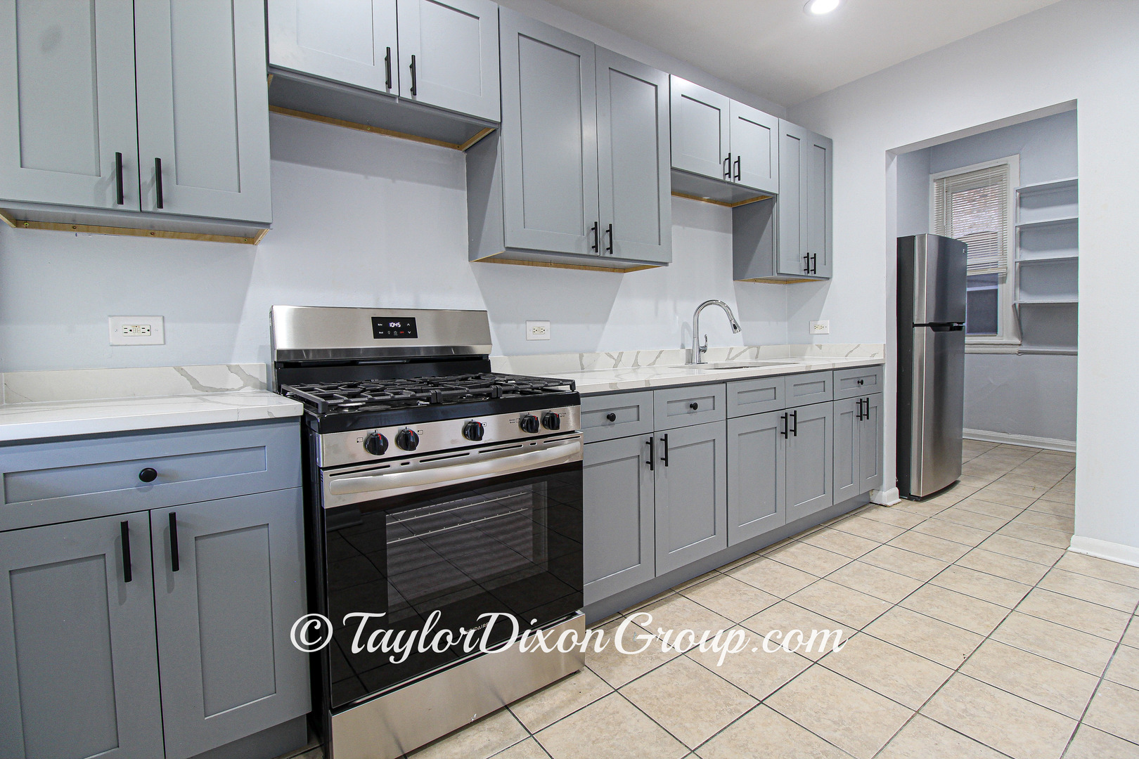 5407 S Indiana Avenue Unit: 2