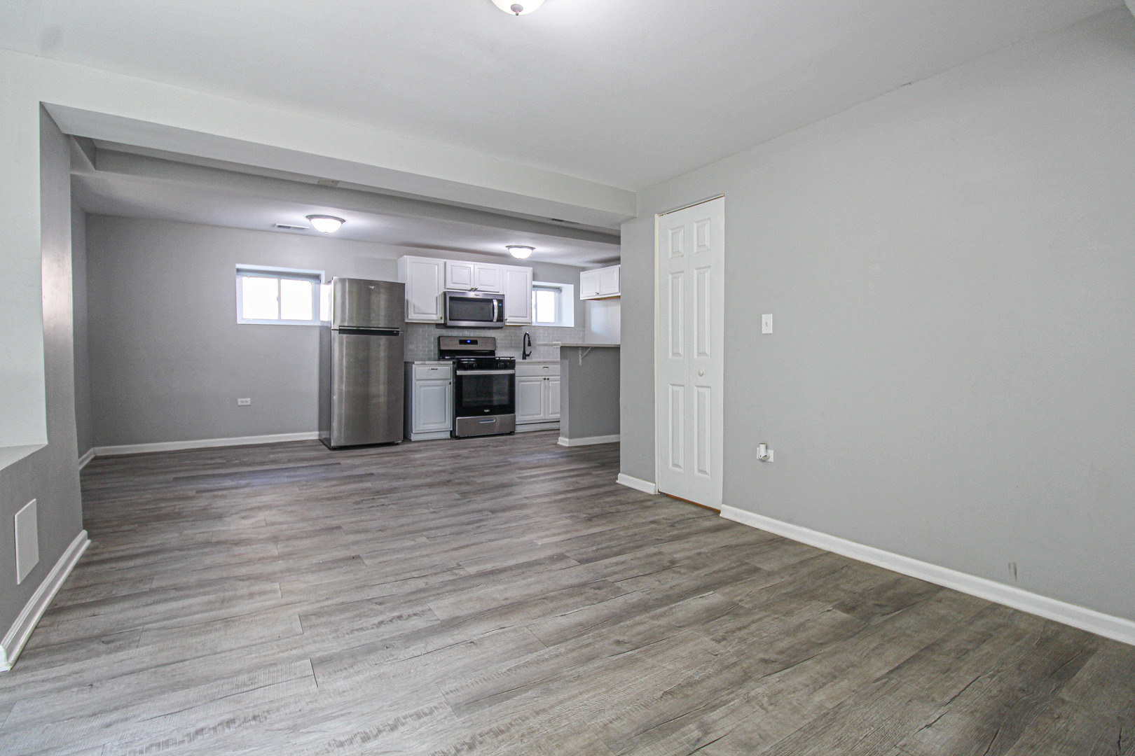 5169 S Michigan Avenue