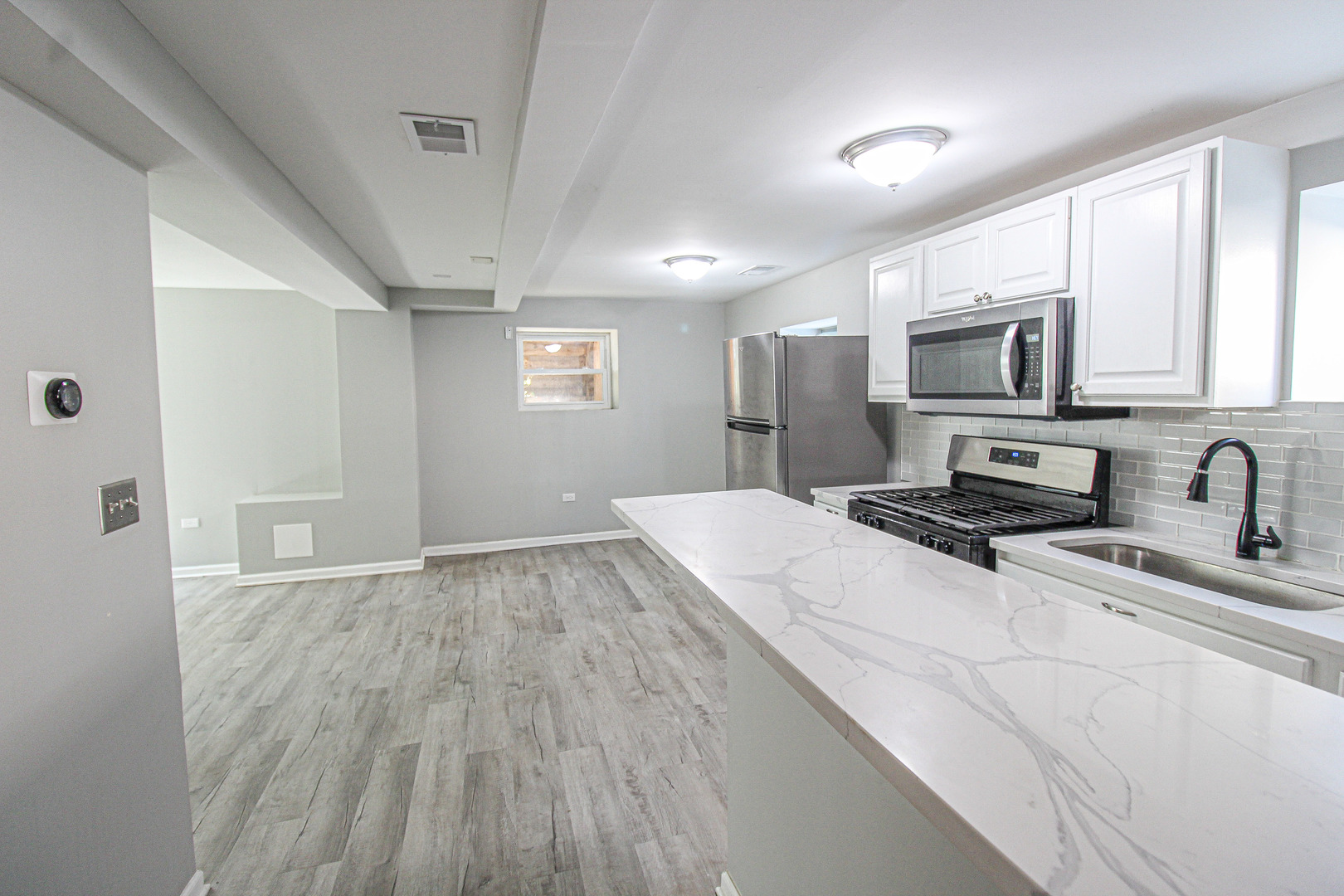 5169 S Michigan Avenue