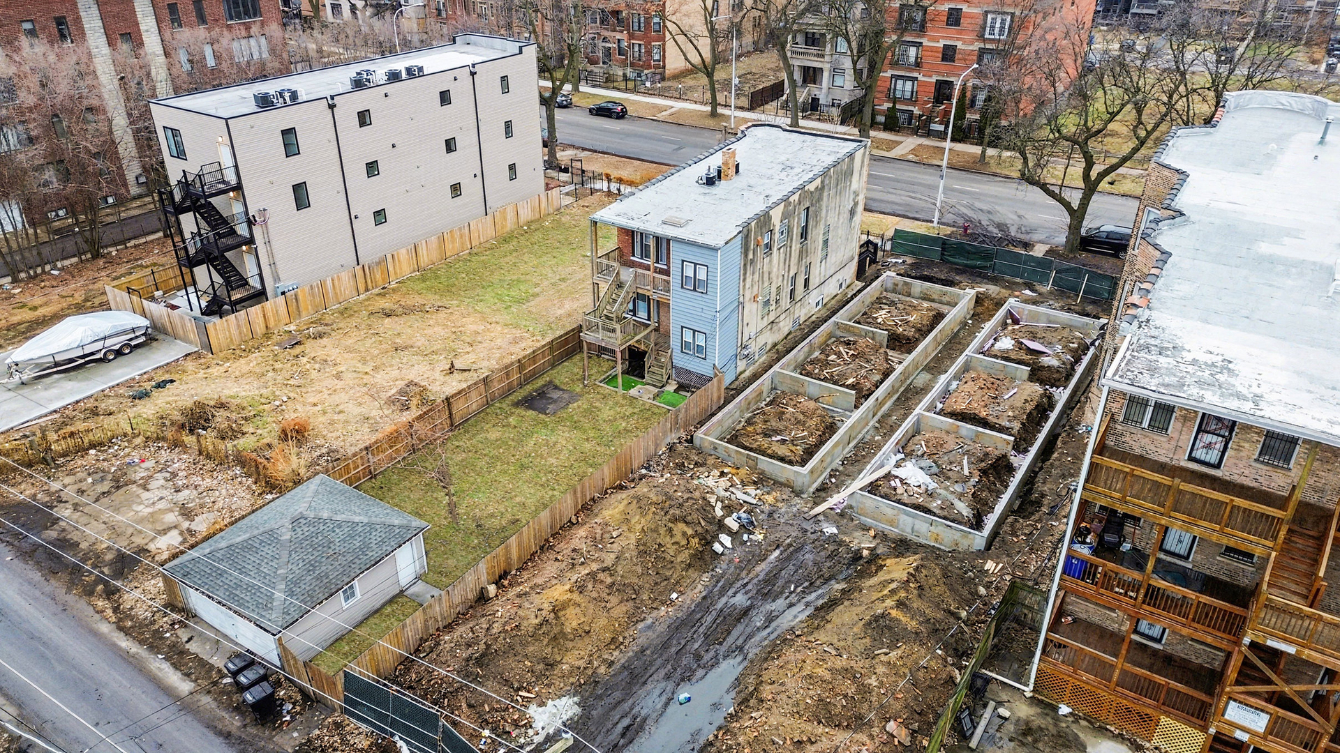 5169 S Michigan Avenue