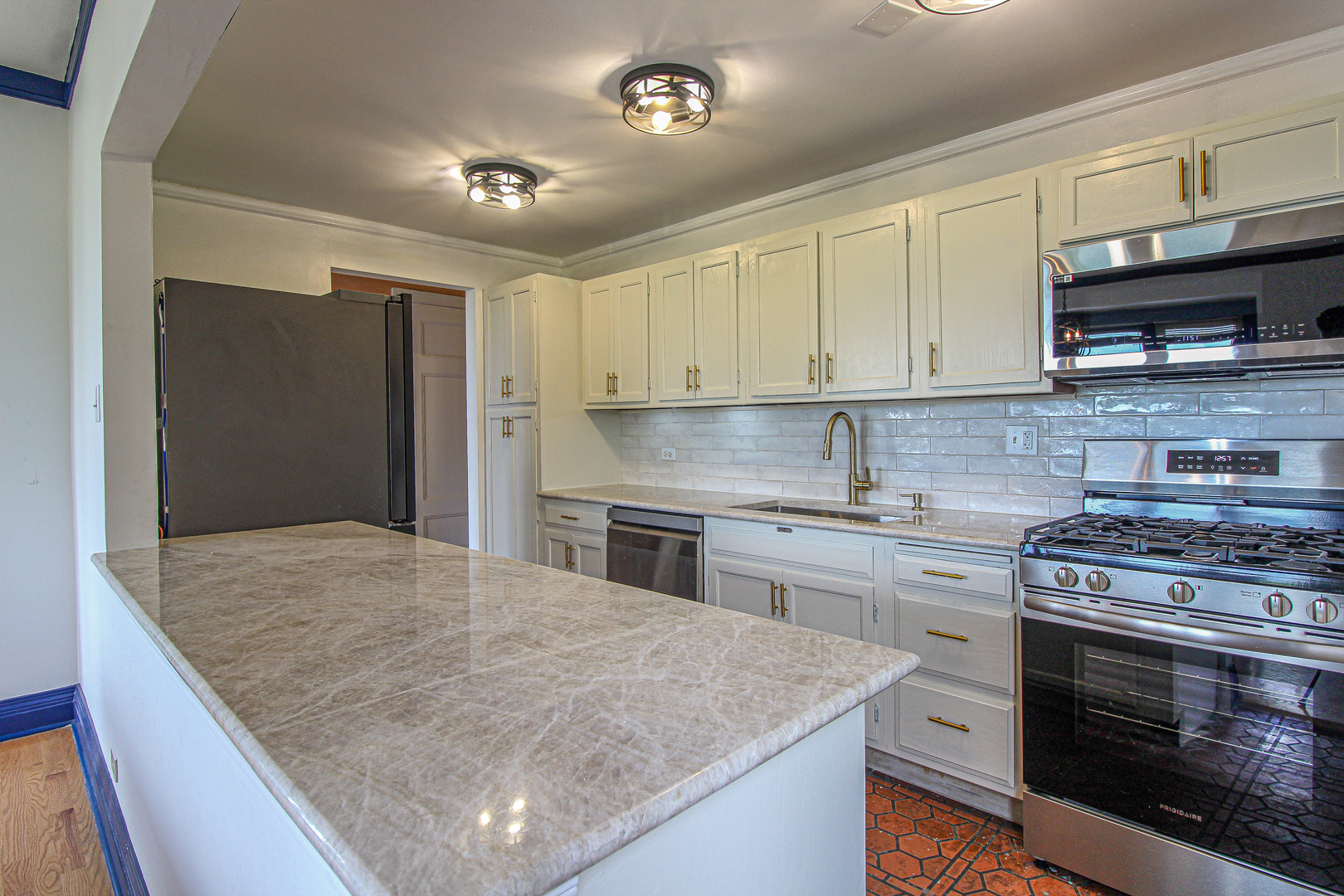 5300 S Shore Drive Unit: 59