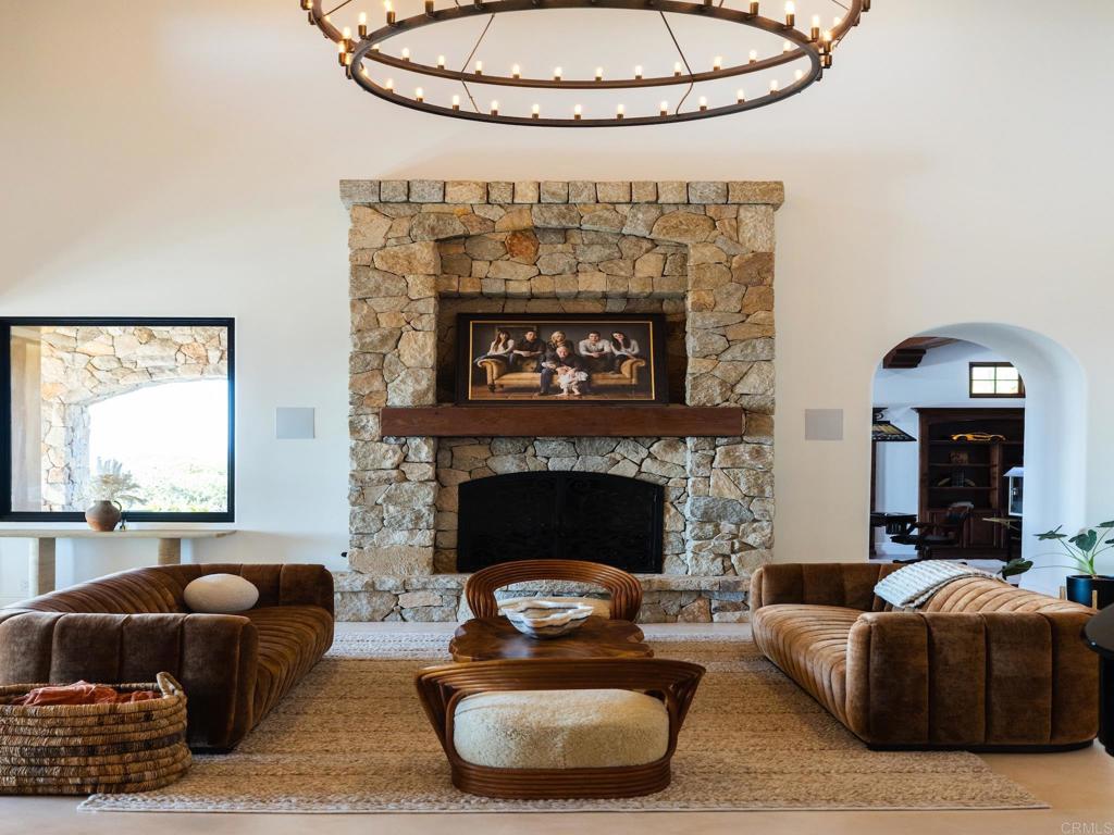 18000 Sunset Point Road