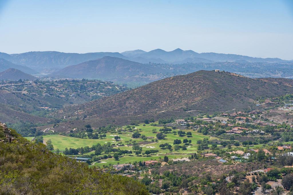 18000 Sunset Point Drive