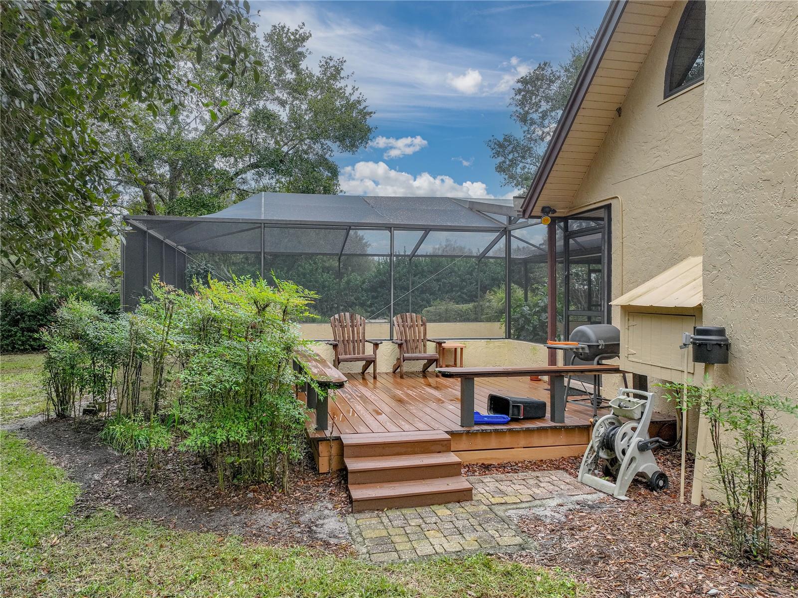 1341 COUNTRY OAKS BLVD