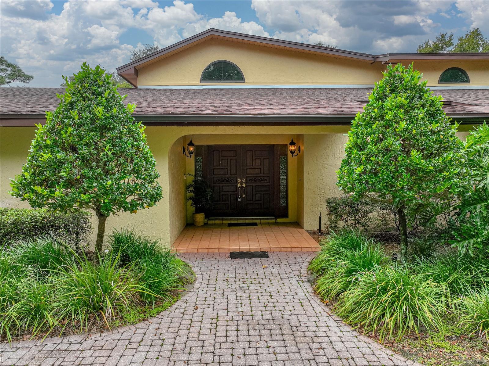 1341 COUNTRY OAKS BLVD
