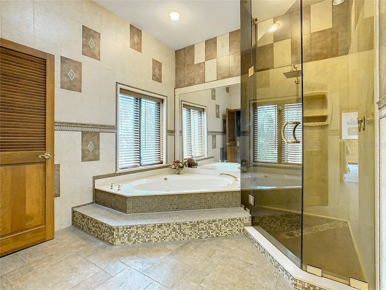 6454 TIMBERLANE RD