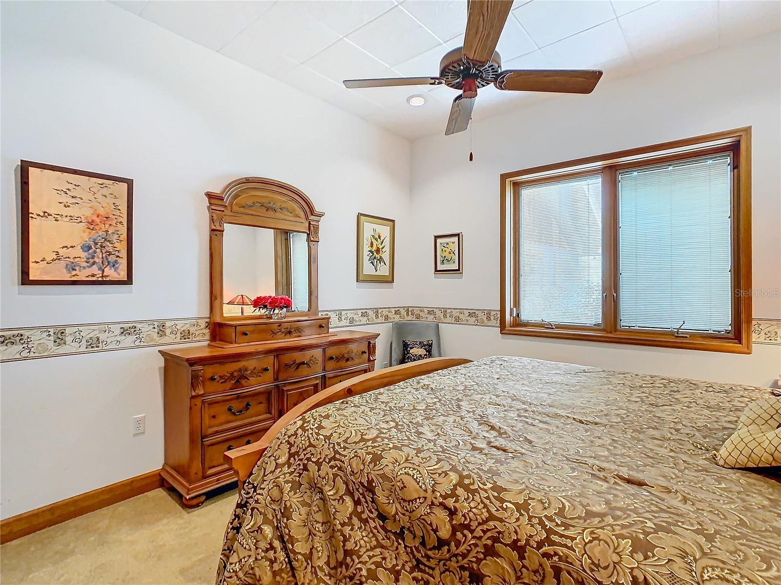 6454 TIMBERLANE RD