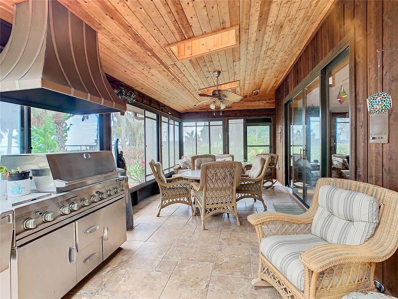 6454 TIMBERLANE RD