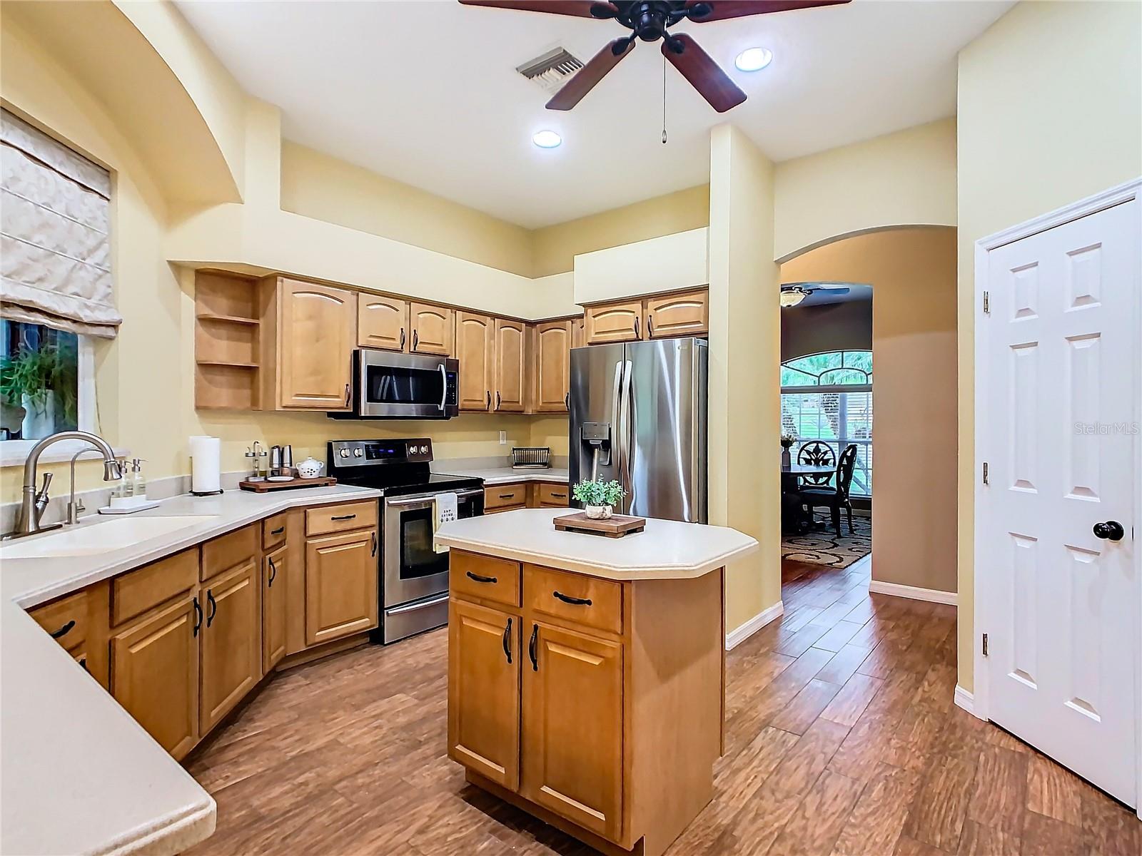 540 STARR RIDGE DR