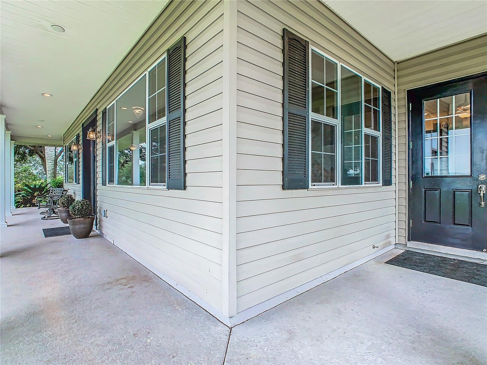 905 N CROOKED LAKE DR