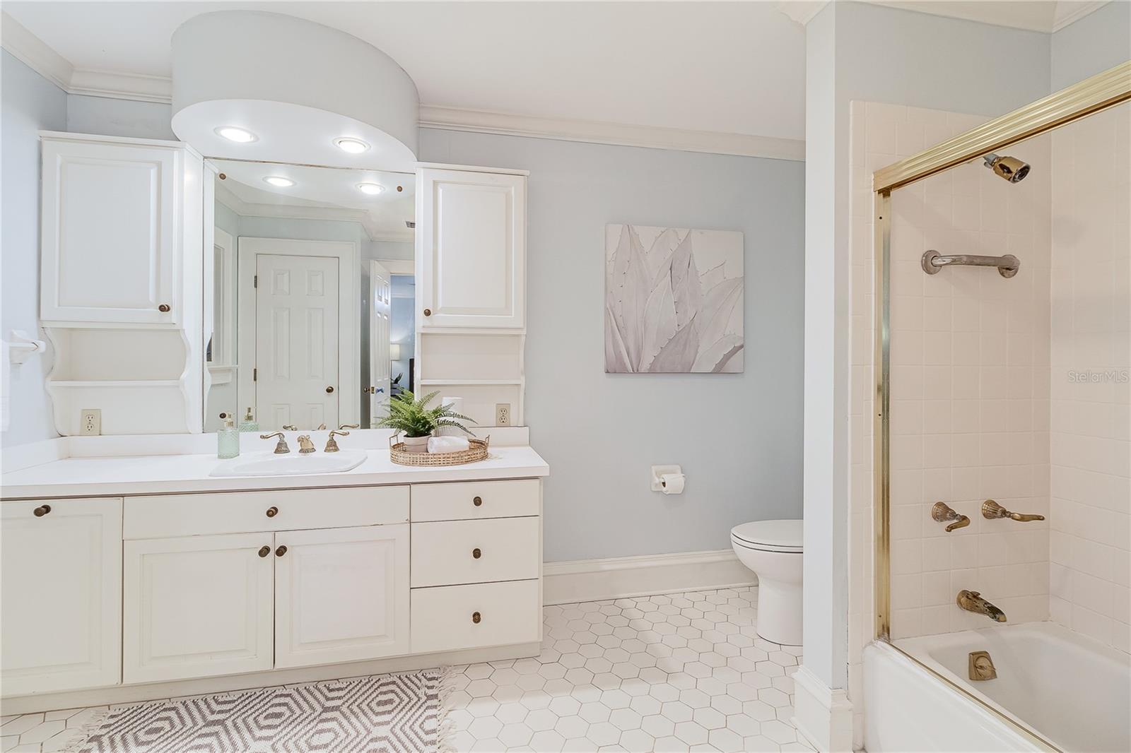 3241 HARBOR BEACH DR
