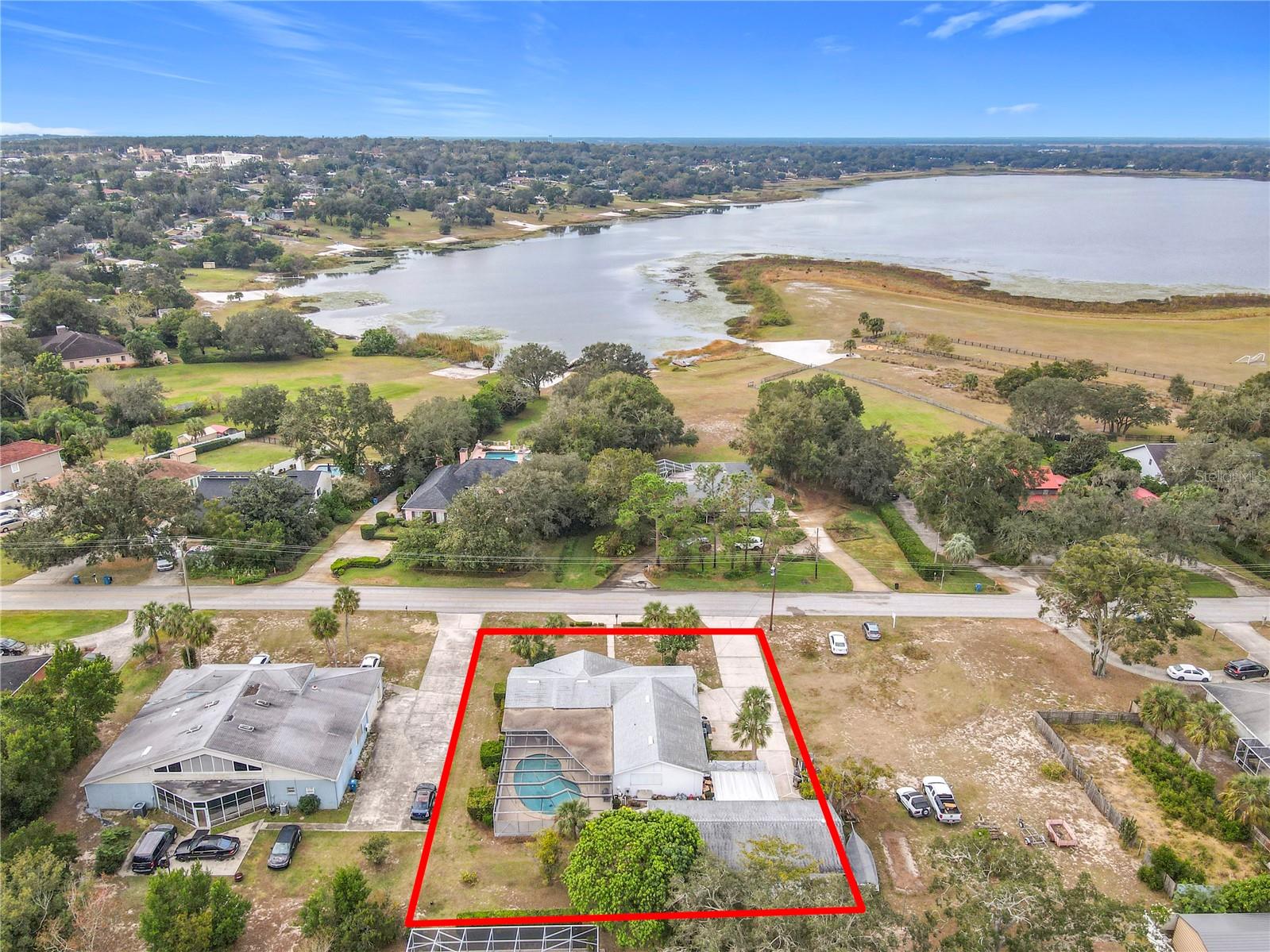 1117 N LAKESHORE BLVD