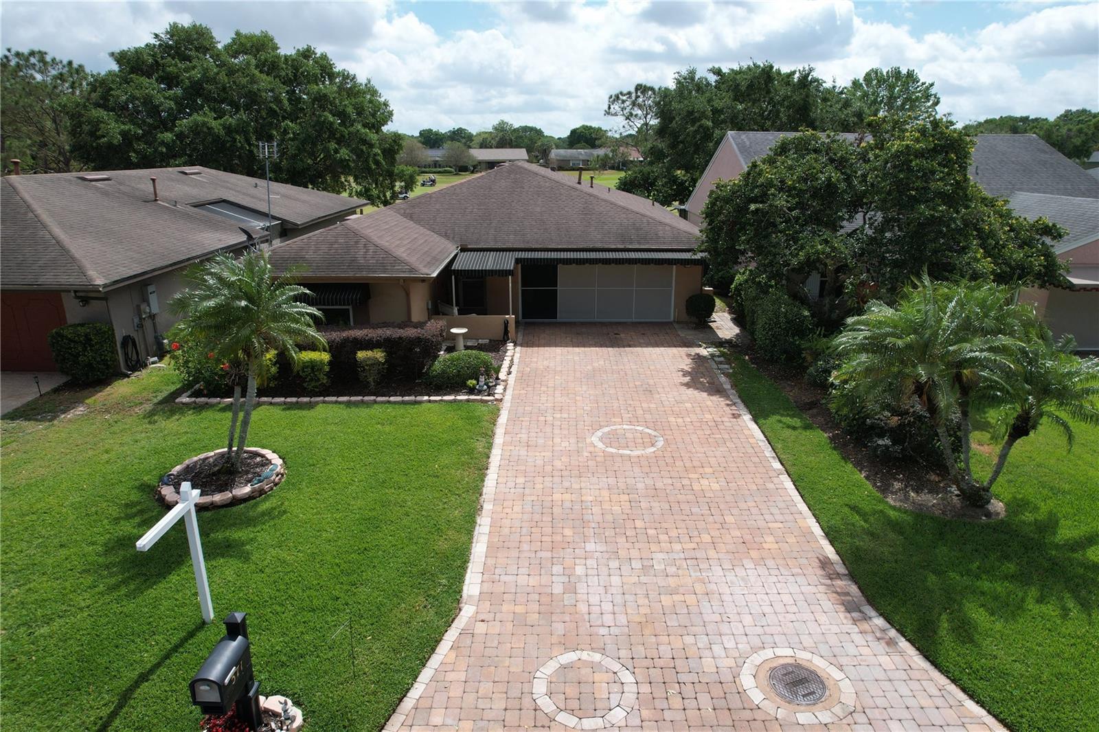 571 SAINT ANDREWS RD