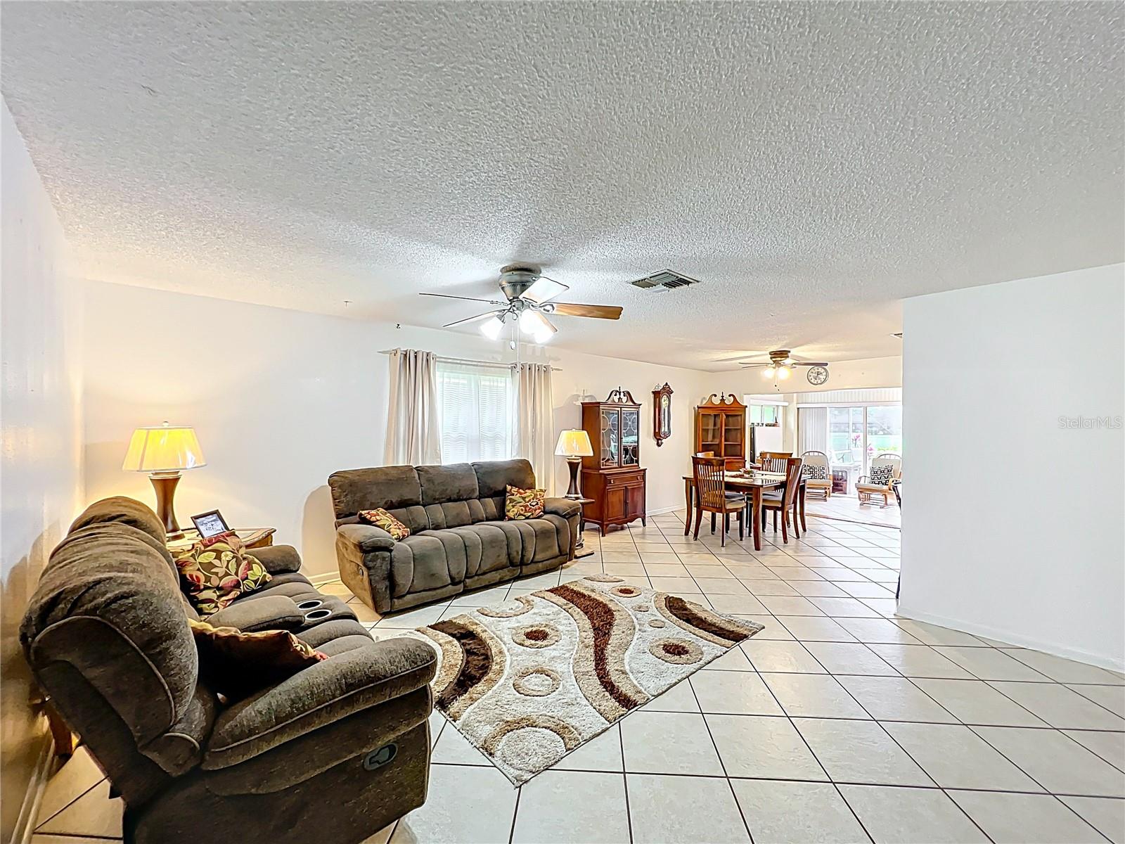 571 SAINT ANDREWS RD