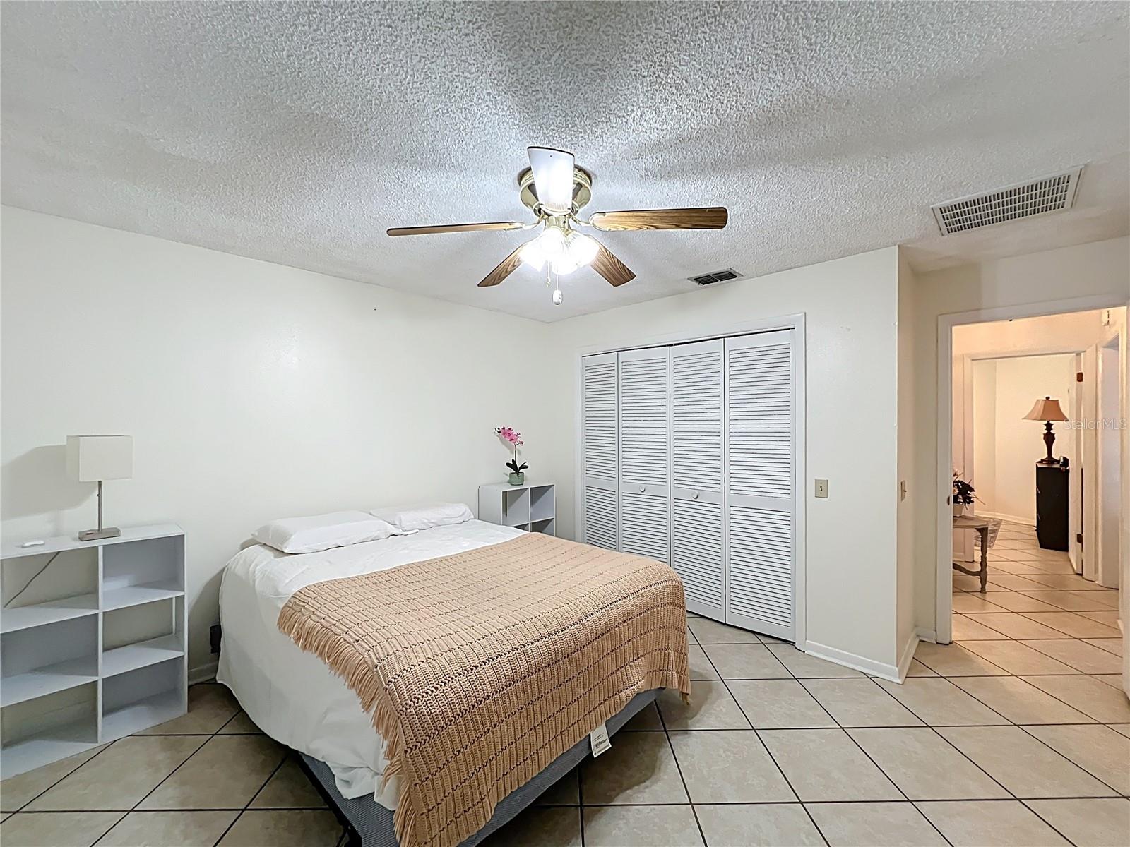 571 SAINT ANDREWS RD