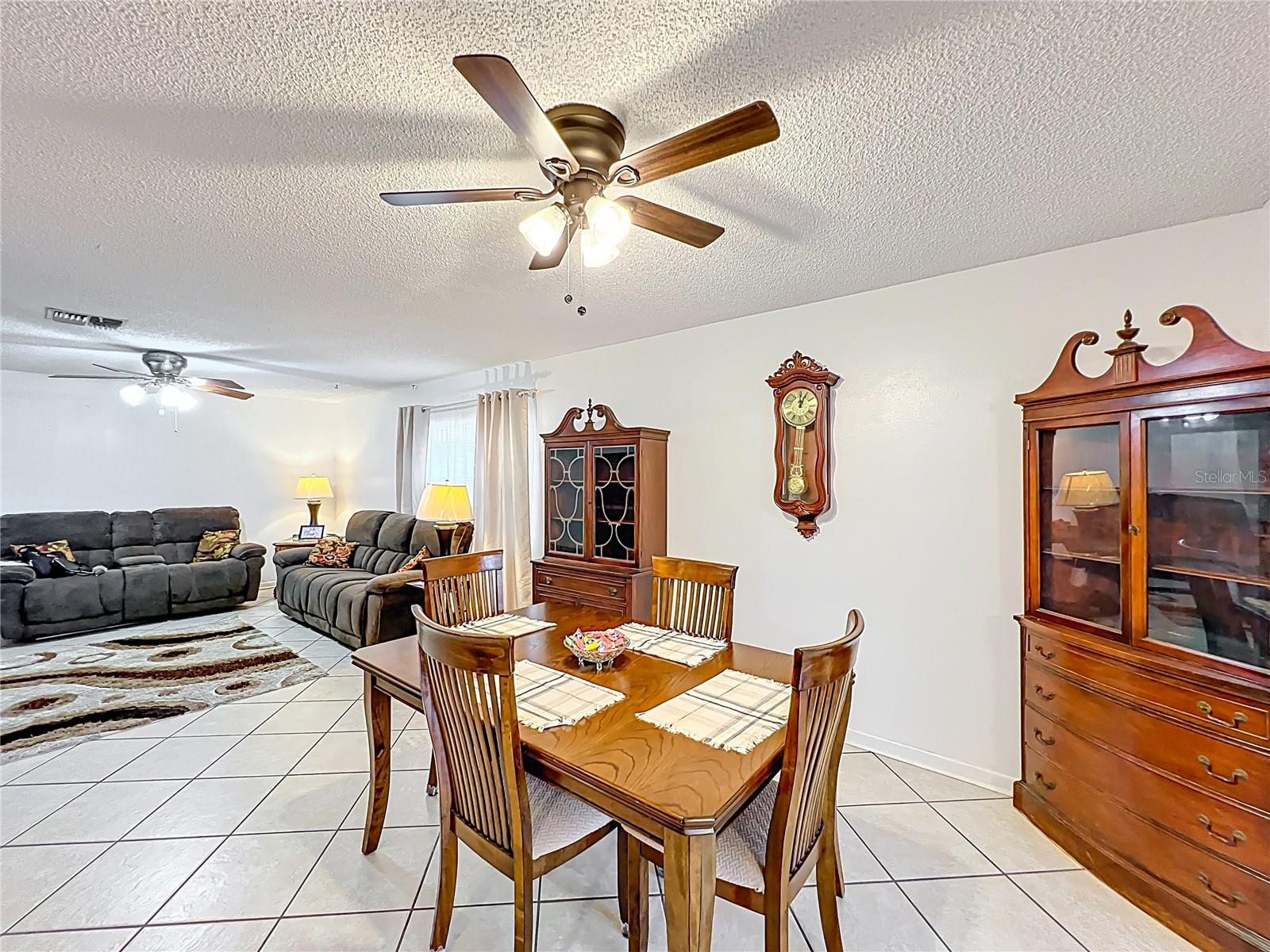 571 SAINT ANDREWS RD