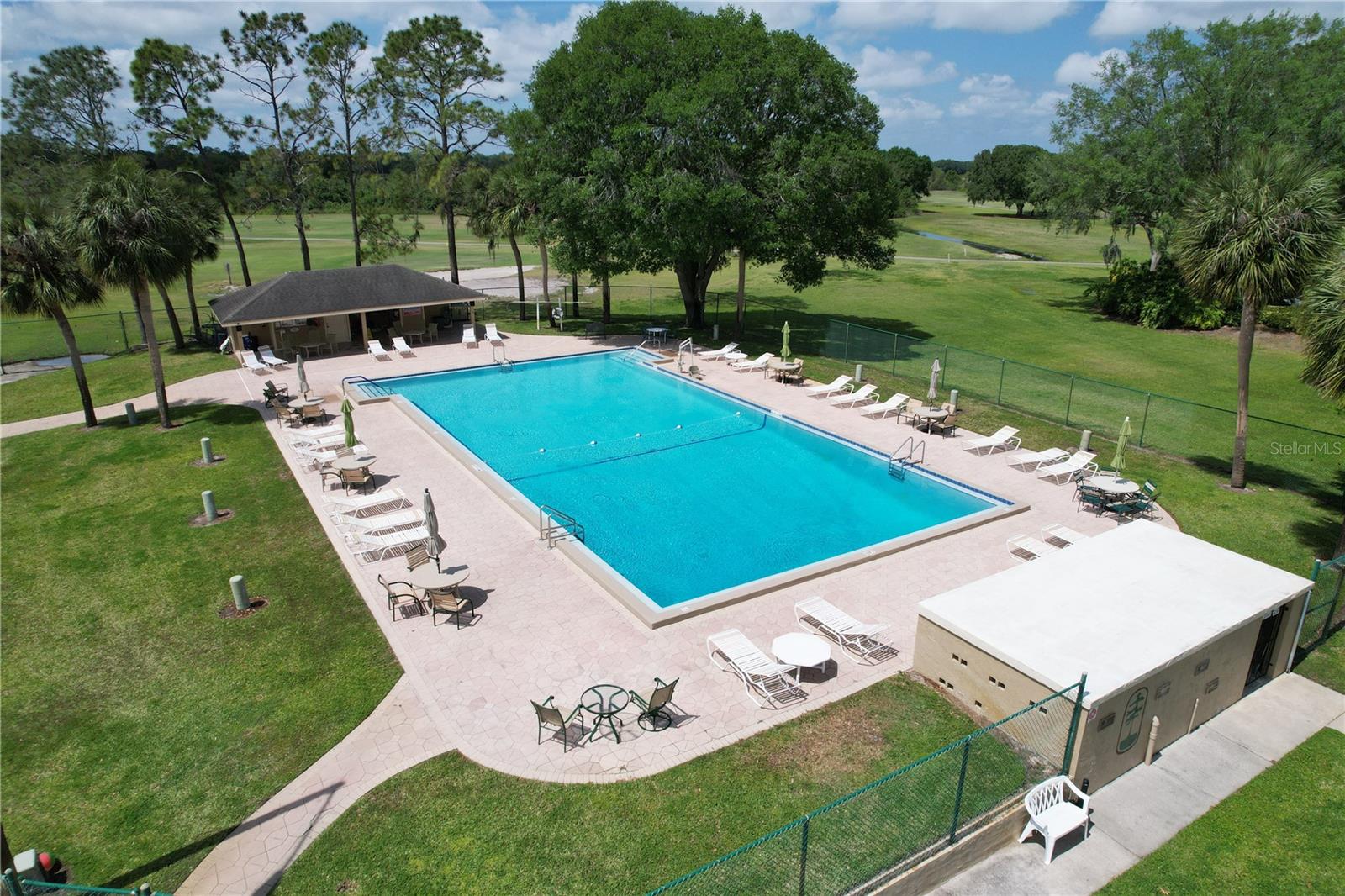 571 SAINT ANDREWS RD