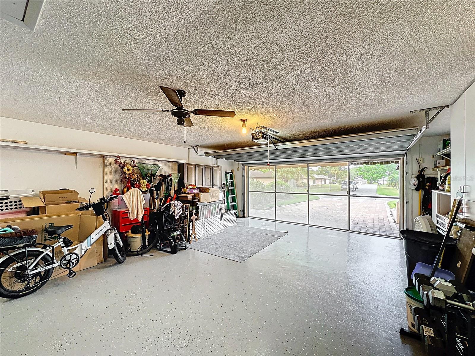 571 SAINT ANDREWS RD