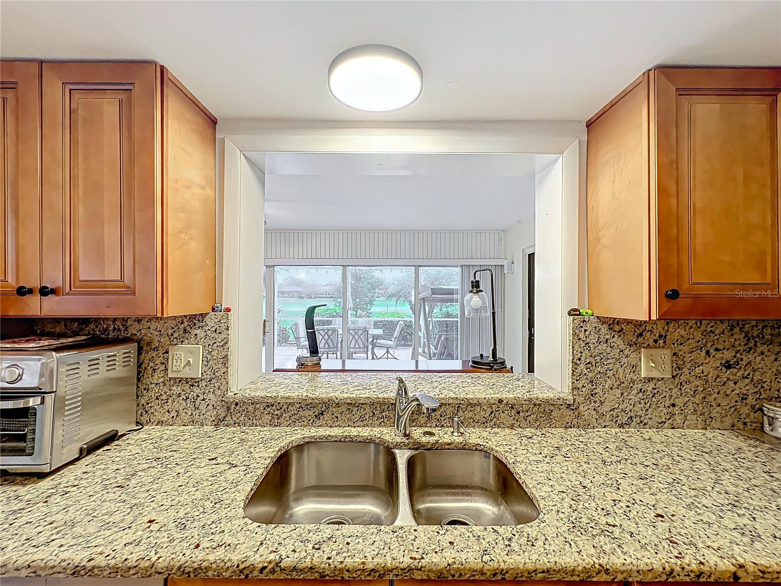 571 SAINT ANDREWS RD