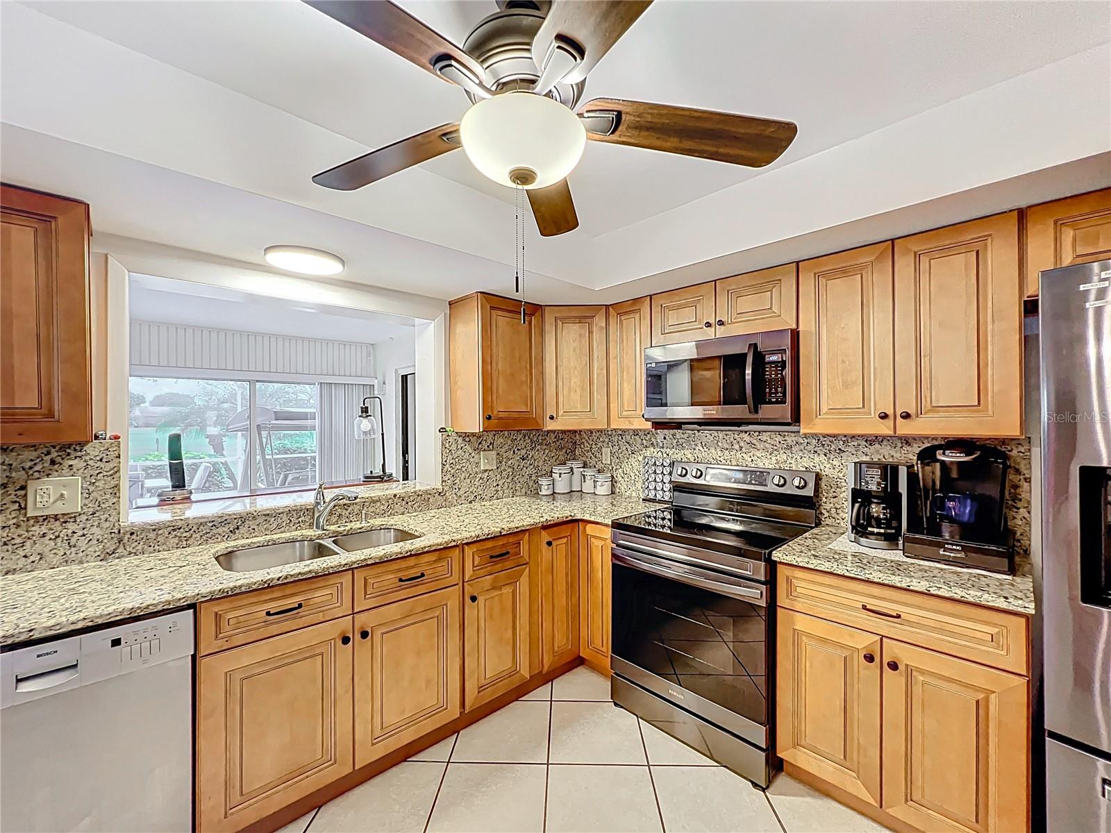 571 SAINT ANDREWS RD