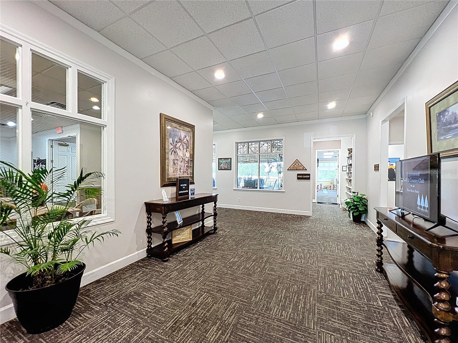 571 SAINT ANDREWS RD