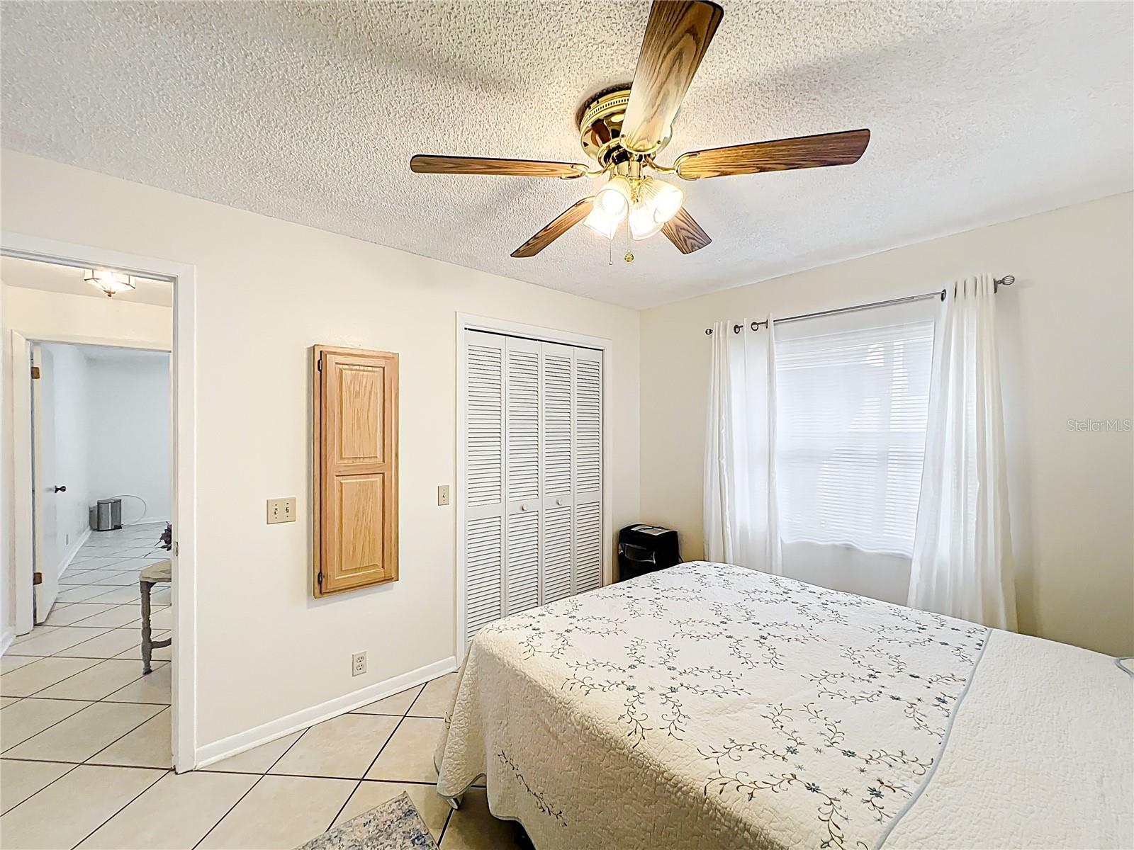 571 SAINT ANDREWS RD