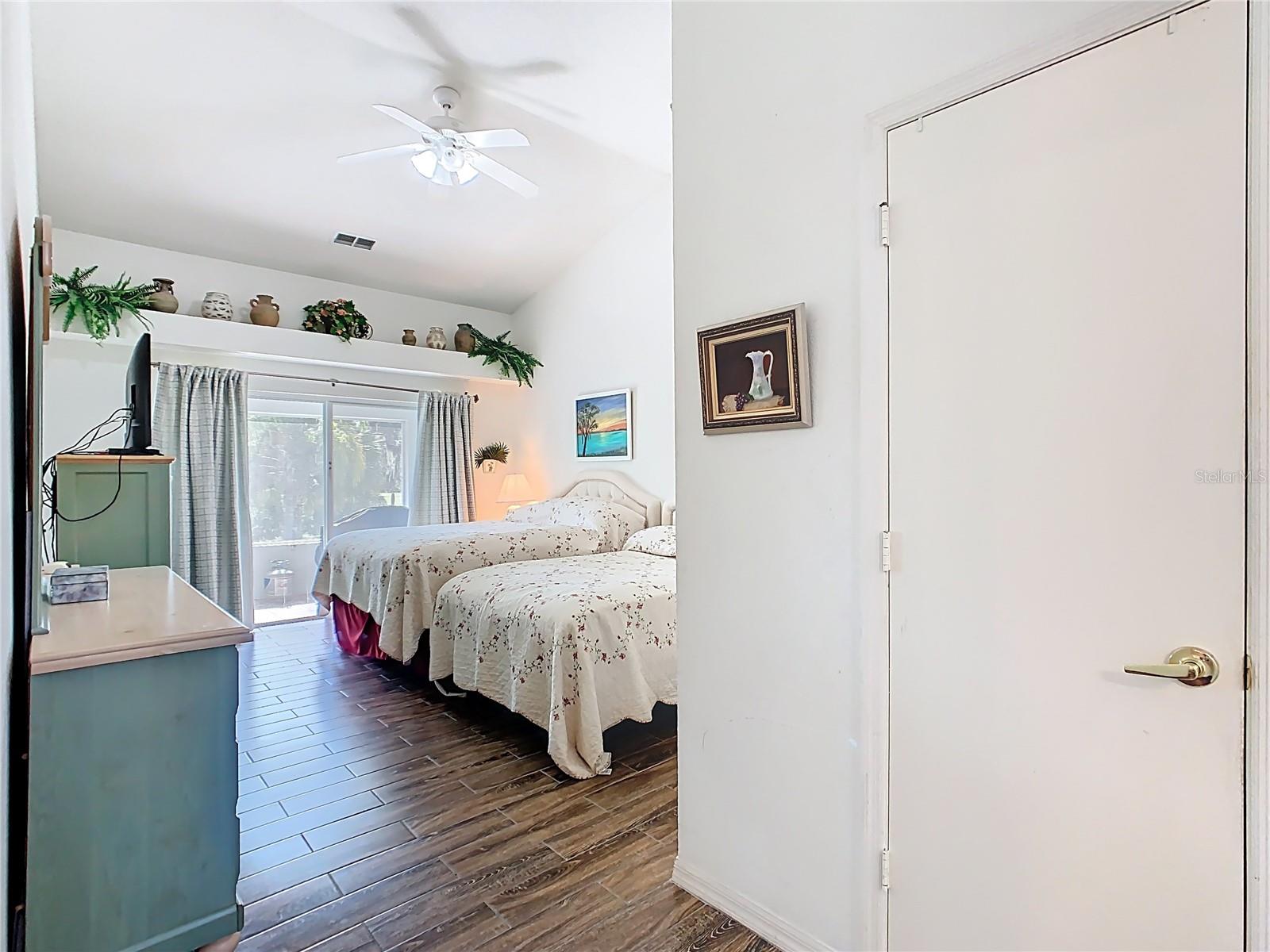 3050 WALDEN SHORES BLVD