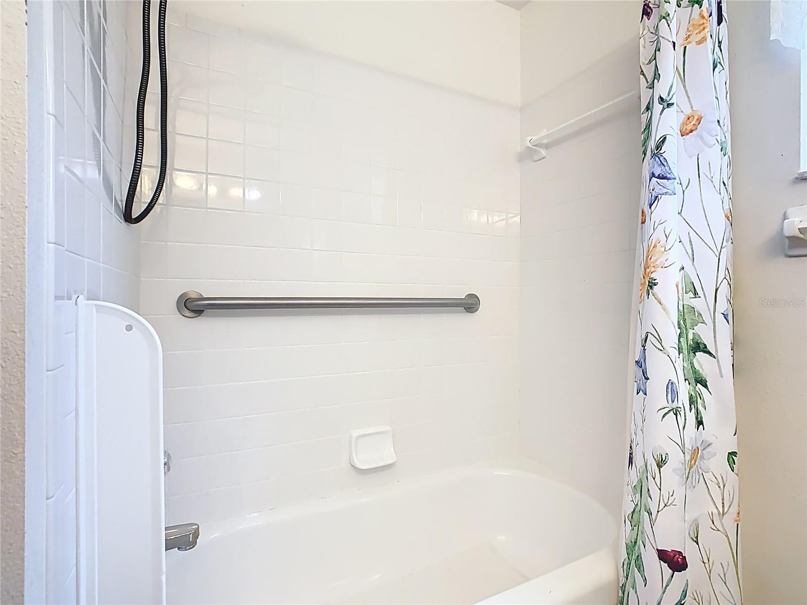 3050 WALDEN SHORES BLVD