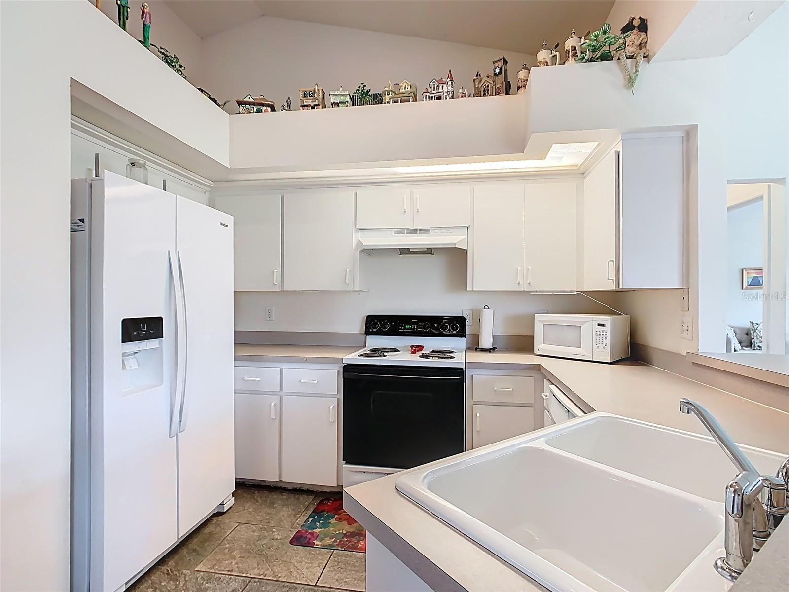 3050 WALDEN SHORES BLVD