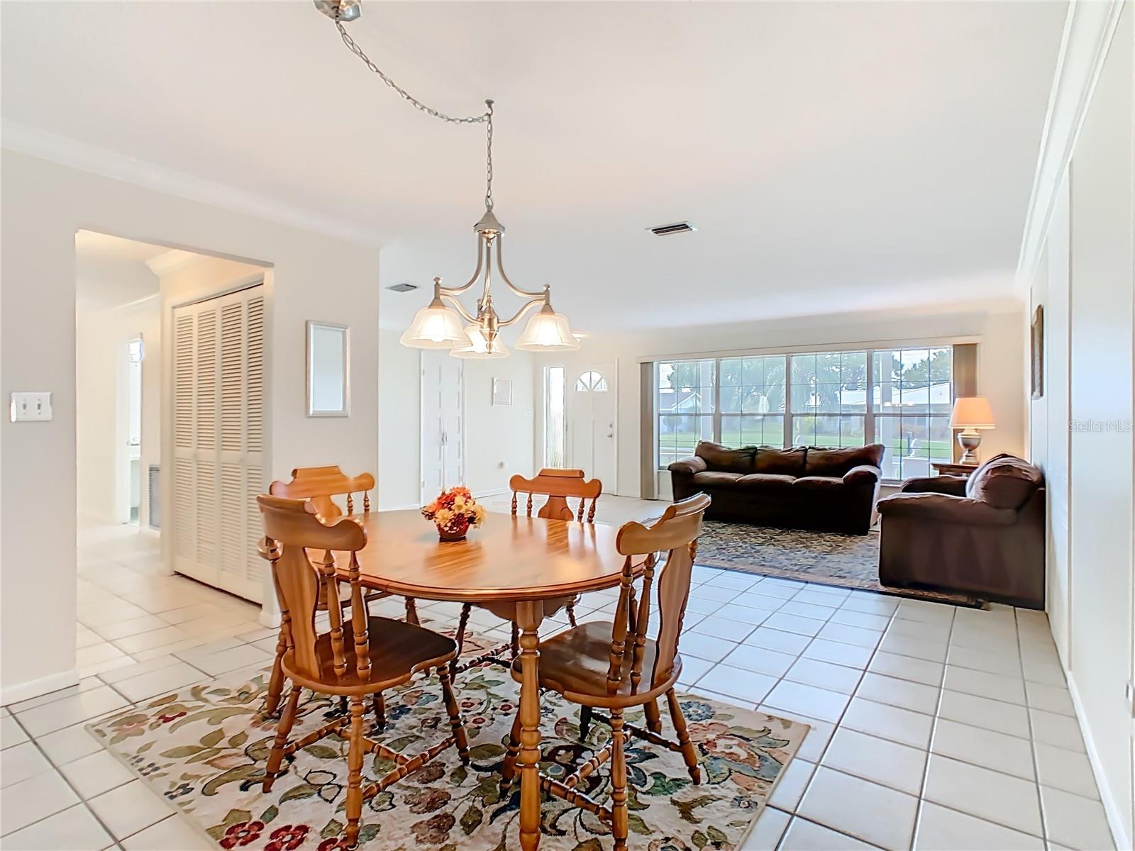 433 CANAL DR