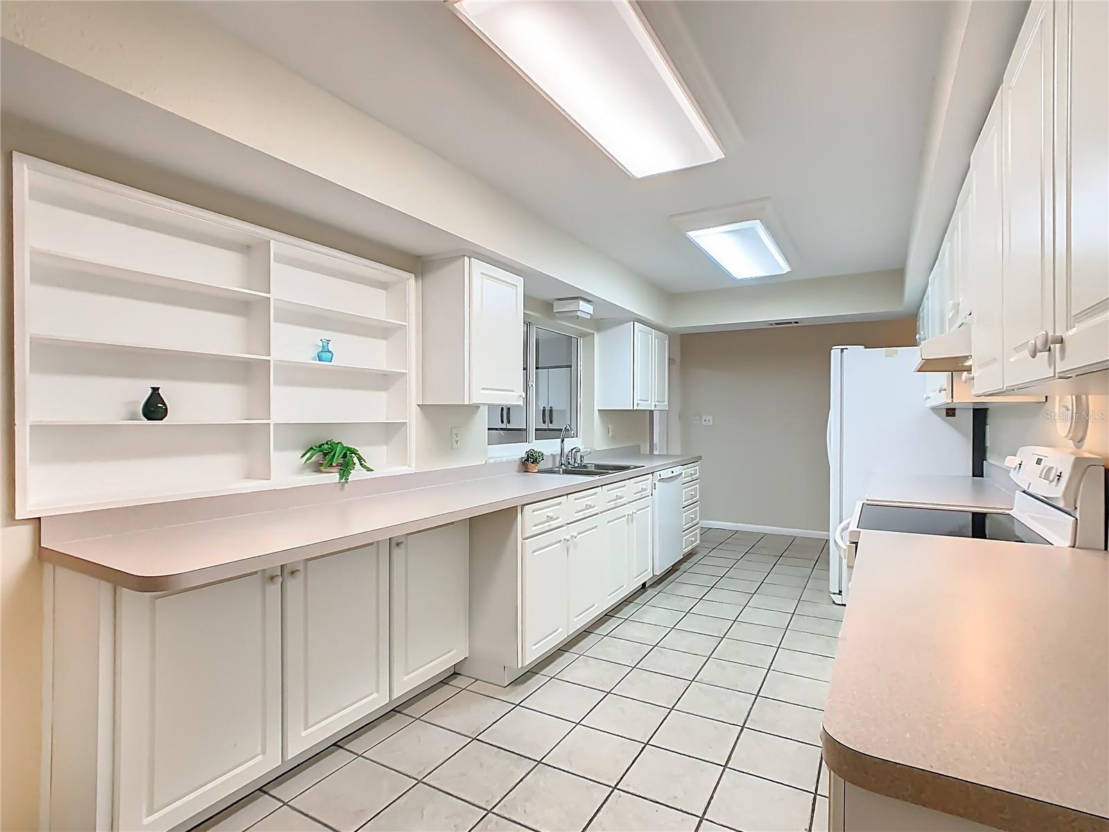 433 CANAL DR