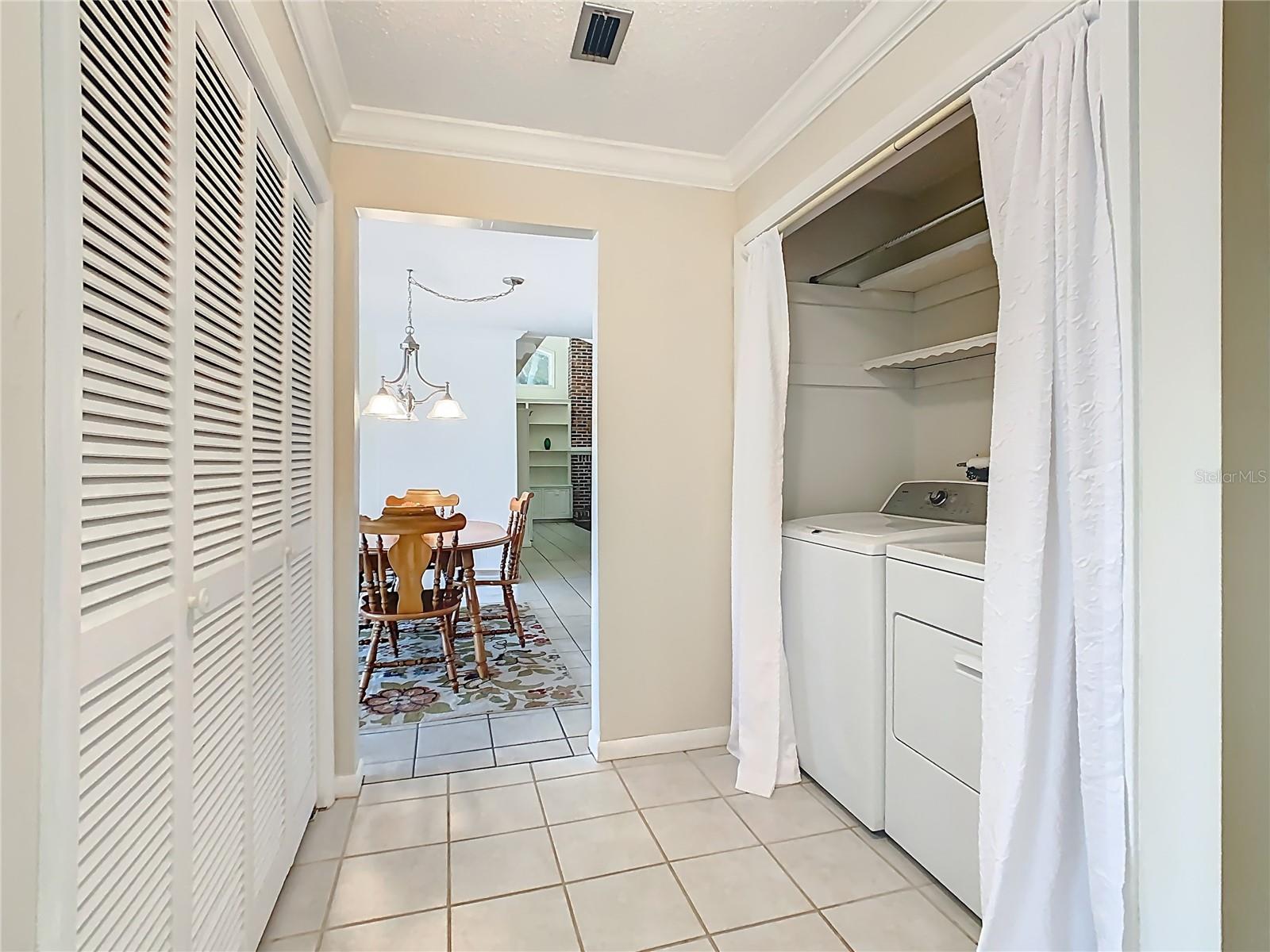 433 CANAL DR
